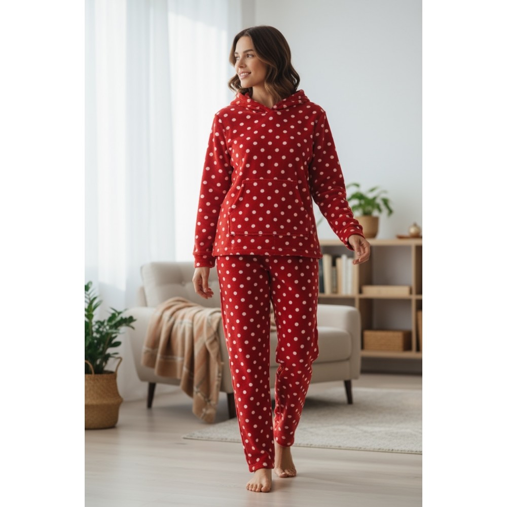 Woman Winter Pyjama Set Red Dots
