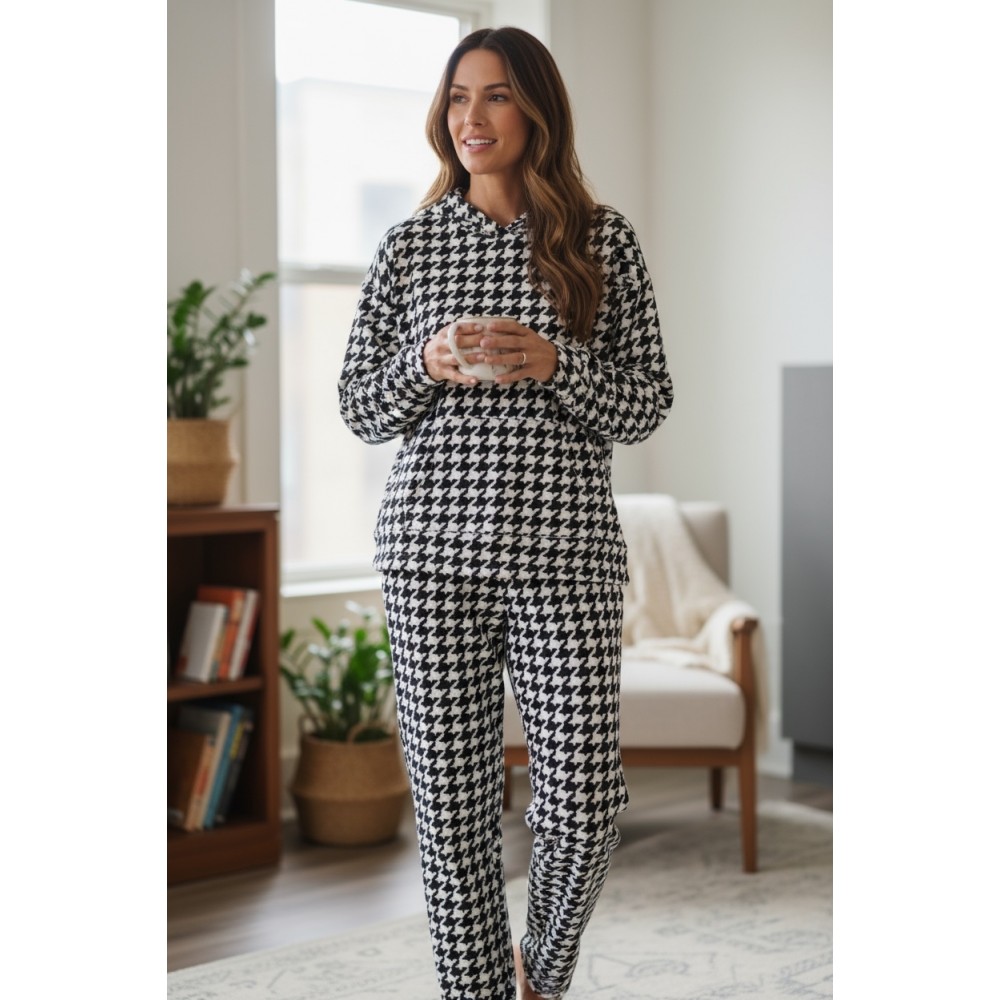 Woman Winter Pyjama Set Cozy