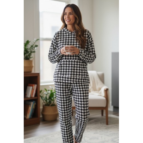 Woman Winter Pyjama Set Cozy Woman Winter Pyjama Set Cozy