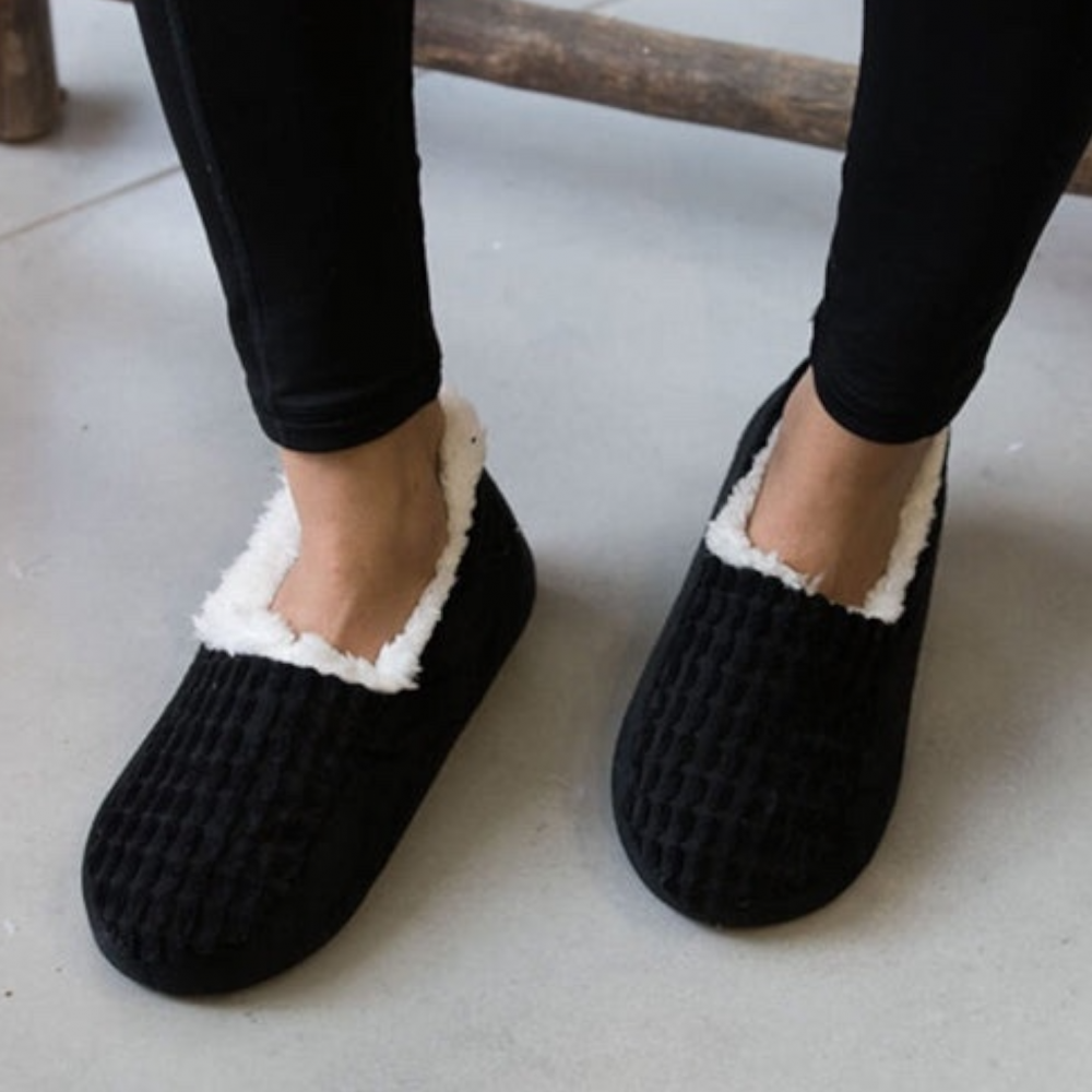 Men Indoor Winter Slippers Soft Squares Black