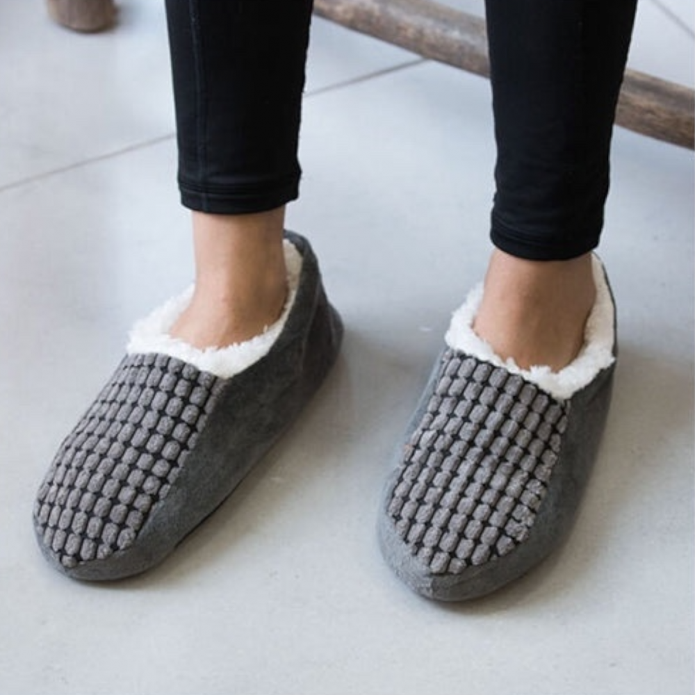 Men Indoor Winter Slippers Soft Squares Dark Grey