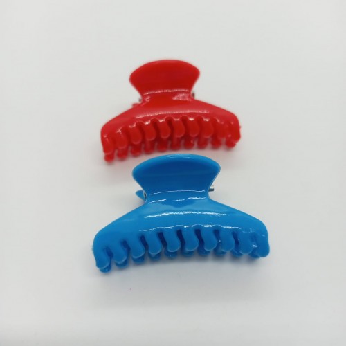 hair-clips-red-and-blue